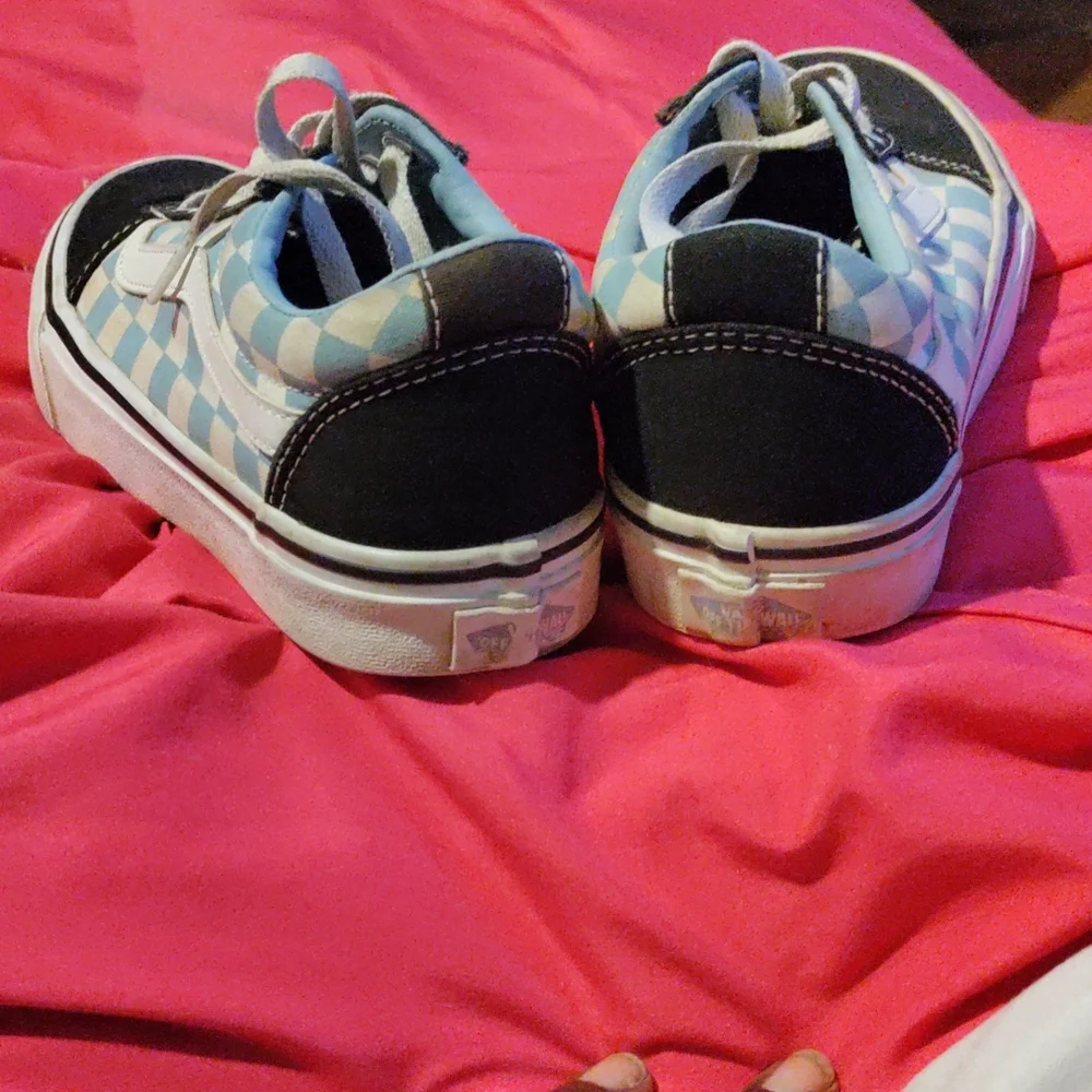 Vans - Picture 4 of 4